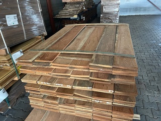 Ca. 116x Angelim Pedra Country Garde Planken Geschaafd, 18x190mm, leng